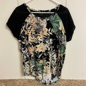 I Jeans by Buffalo | Tropical Floral Print Short Sleeve Top with Mesh Upper